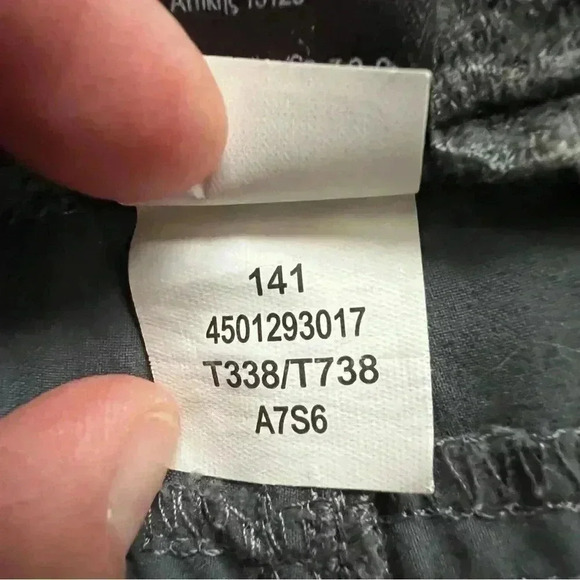 The North Face Women's Hiking Climbing Quick Dry Bermuda/Capri Shorts Gray US 10 - Picture 8 of 16